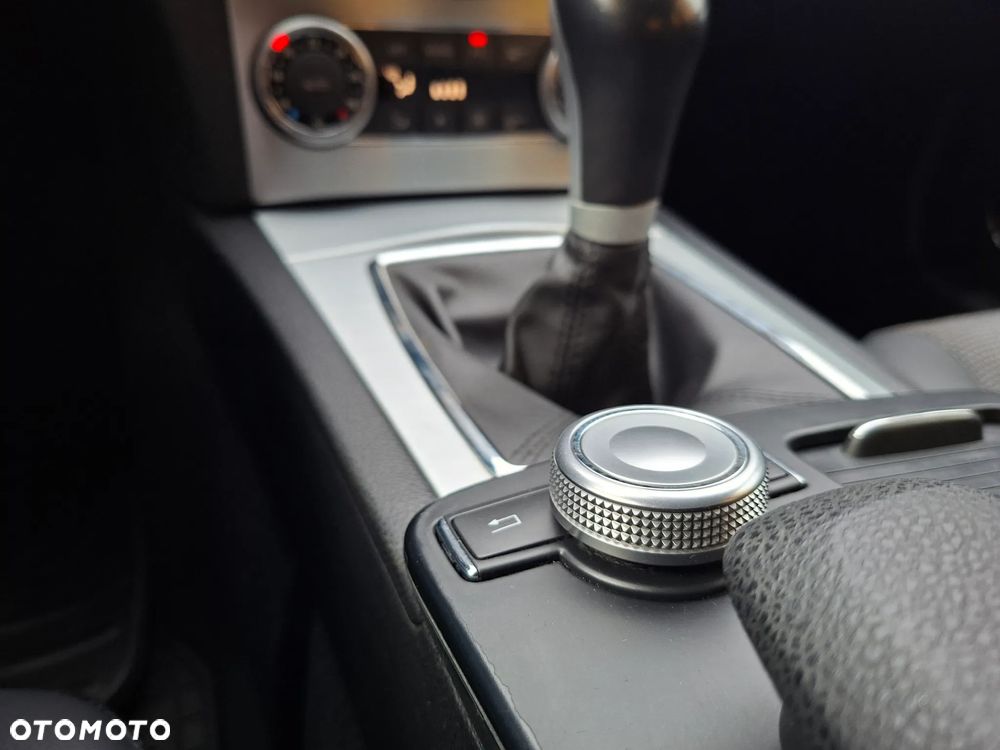 Mercedes-Benz Klasa C 180 Kompressor Avantgarde - 27