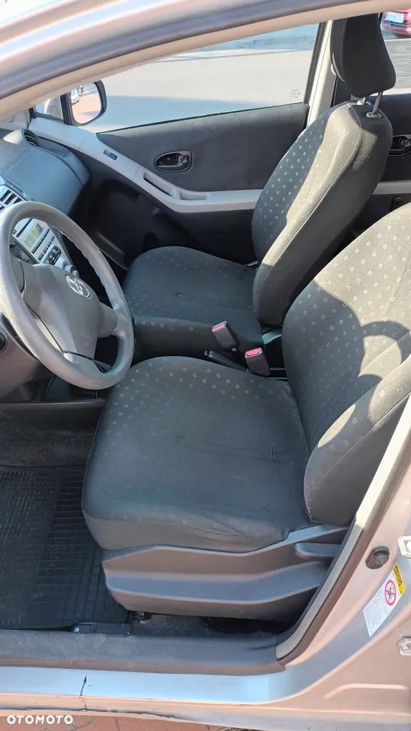 Toyota Yaris 1.4 D-4D Luna A/C - 7