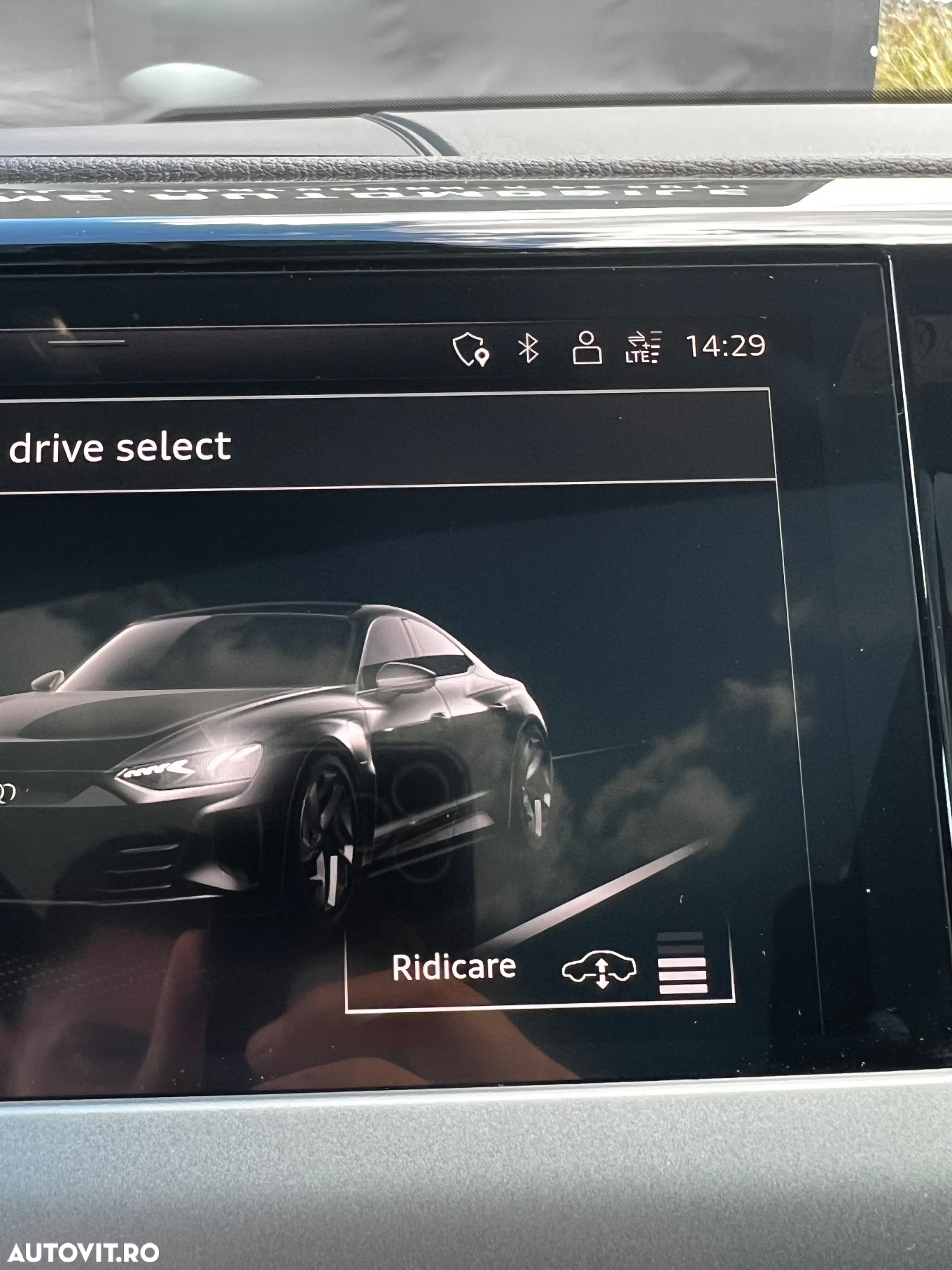 Audi e-tron - 25