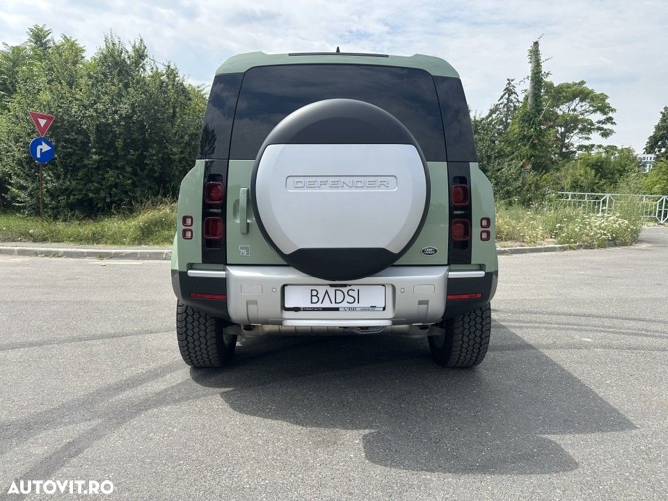 Land Rover Defender - 5