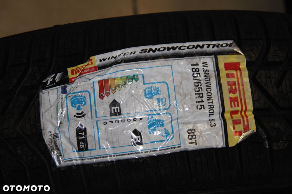 Opona Pirelli Snowcontrol 185/65R15 - 2