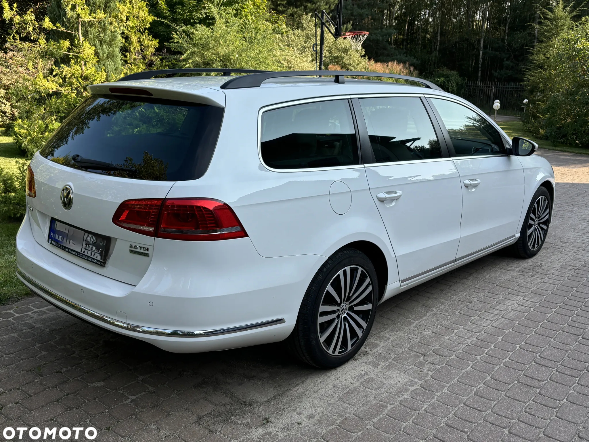 Volkswagen Passat 2.0 TDI Comfortline DSG - 13