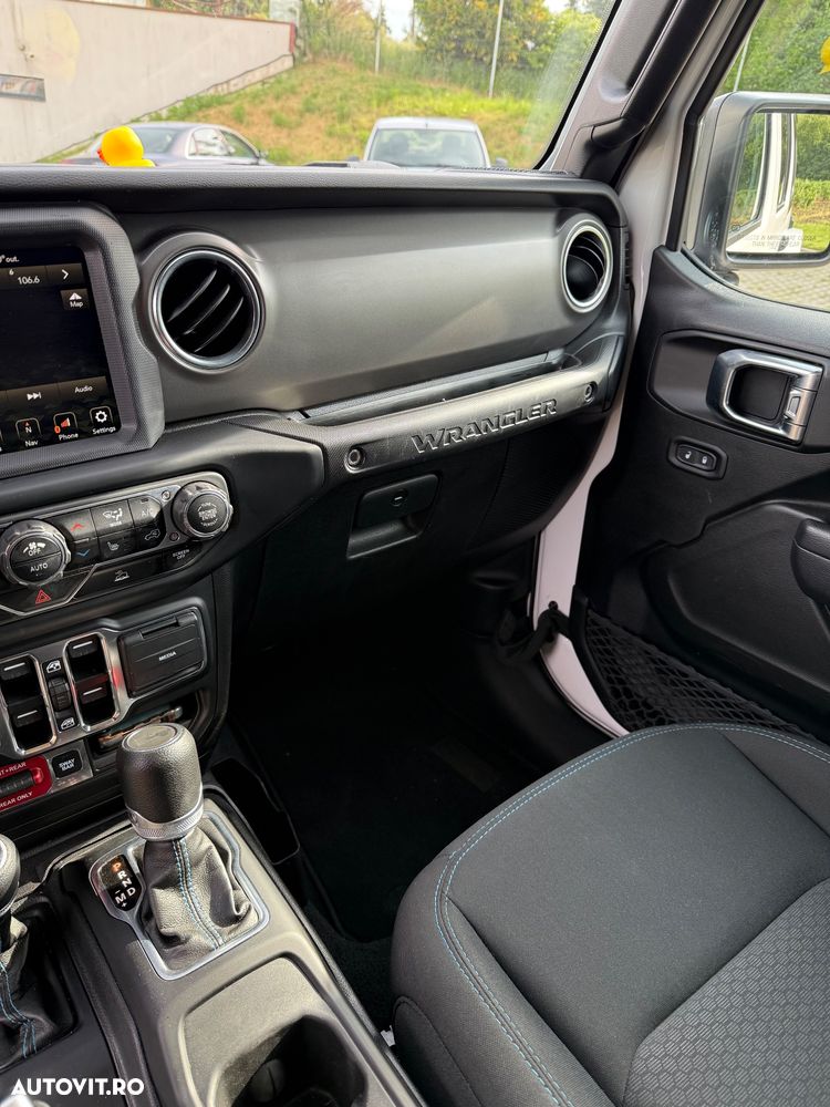 Jeep Wrangler 2.0 AT8 4WD Rubicon - 8