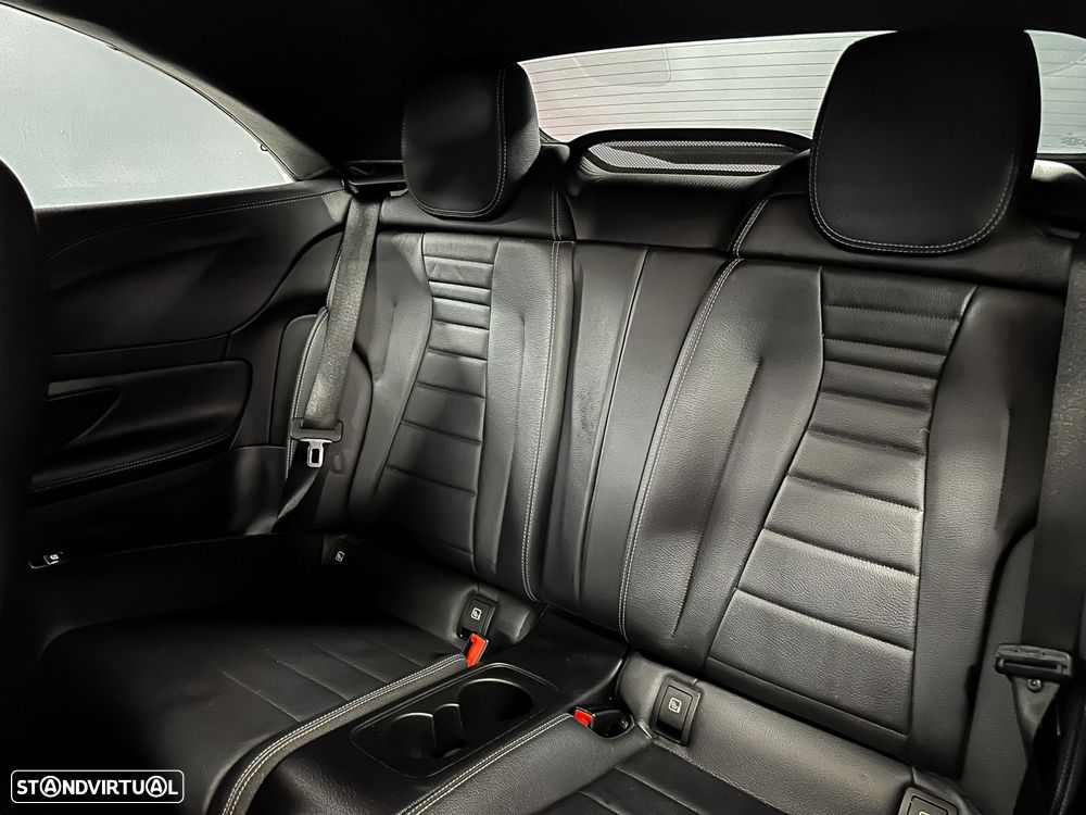 Mercedes-Benz E 220 - 14