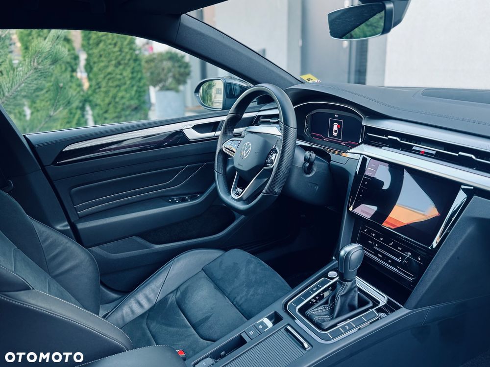 Volkswagen Arteon 2.0 TSI R-Line DSG - 19