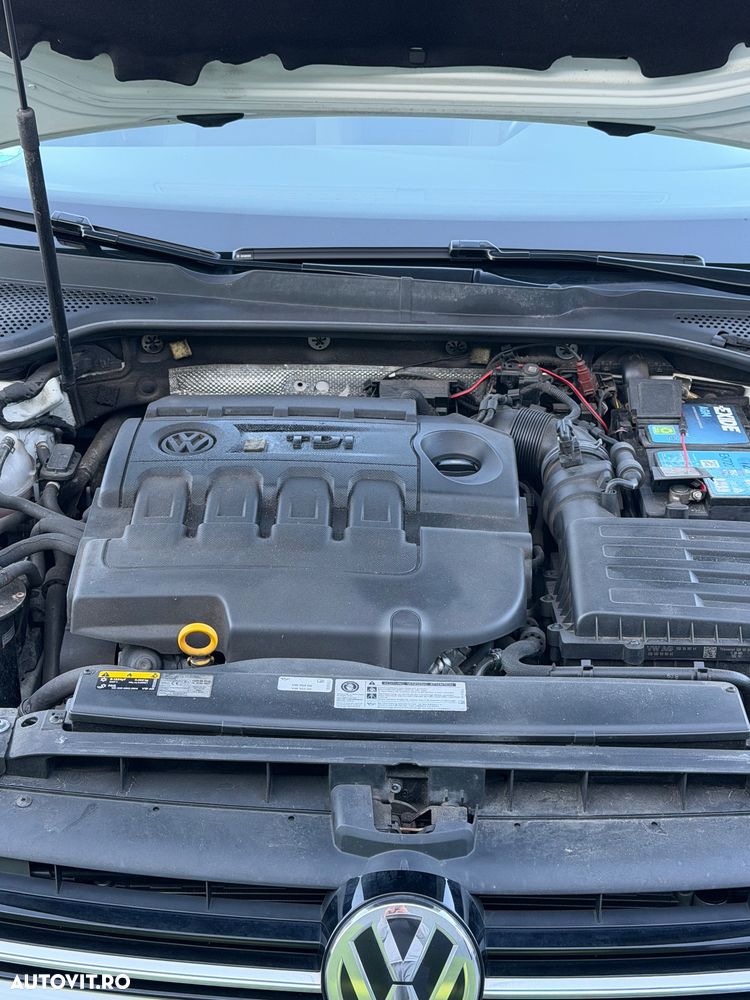 Volkswagen Golf - 18