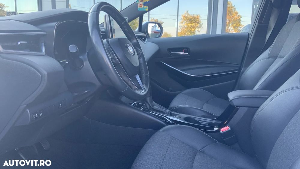 Toyota Corolla 1.8 HSD Dynamic - 10