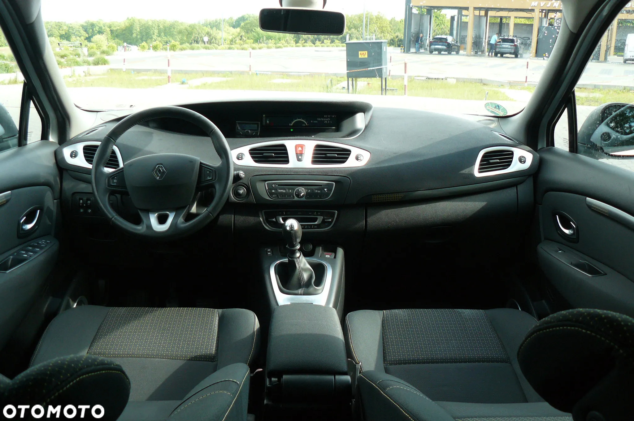 Renault Grand Scenic - 27