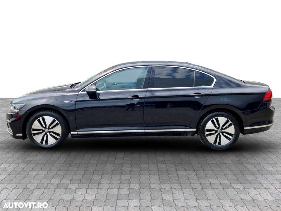 Volkswagen Passat - 3