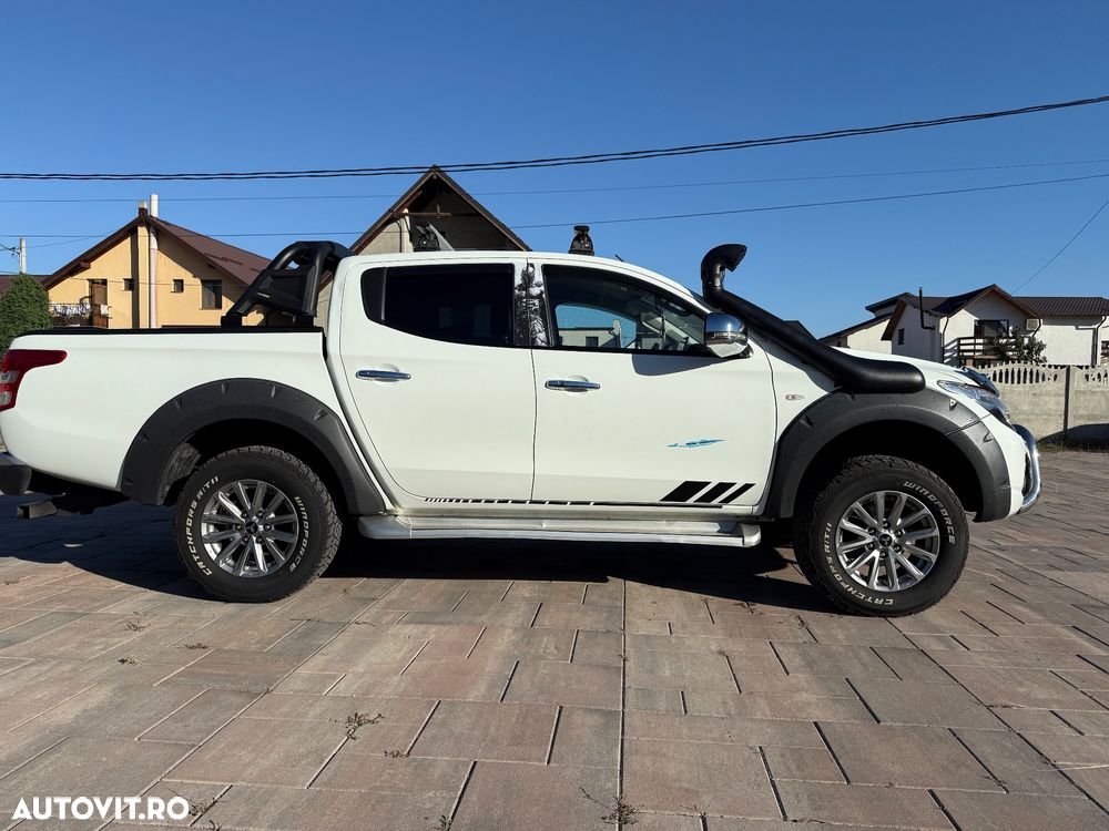Mitsubishi L200 Pick Up 4x4 S&S Double Cab Intro Edition - 14