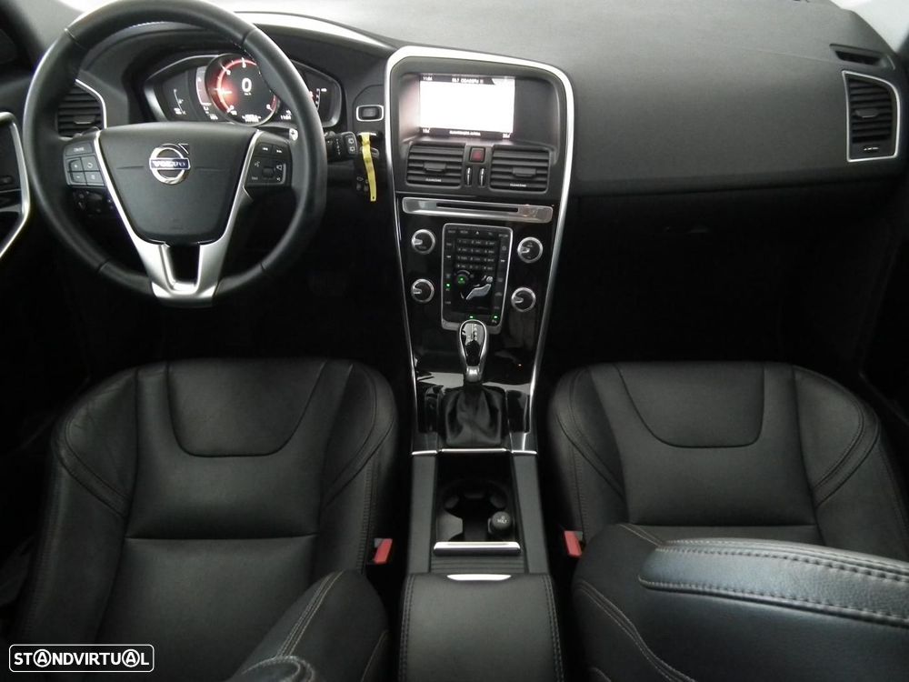 Volvo XC 60 2.0 D3 Dynamic Edition Geartronic - 19