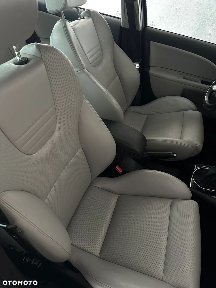 Ford Mondeo V6 ST 220 - 24