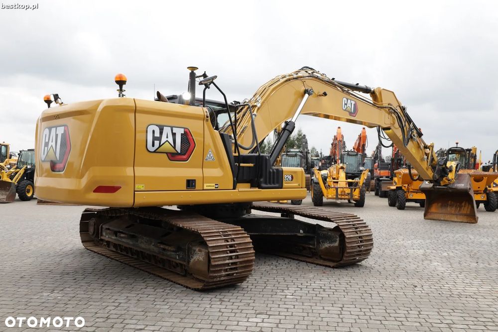 Caterpillar CAT 326 - 37