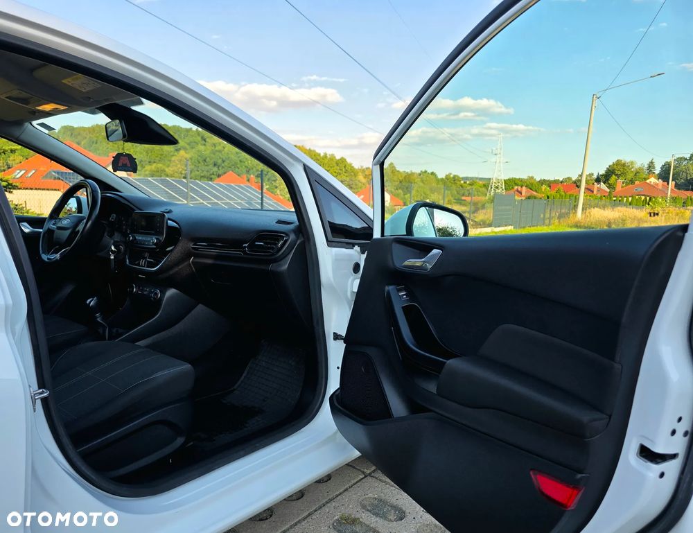 Ford Fiesta 1.1 SYNC Edition - 21