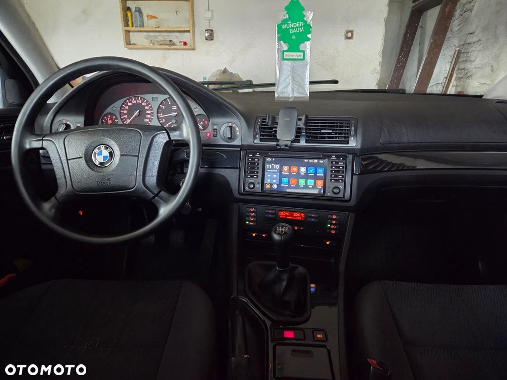 BMW Seria 5 - 24