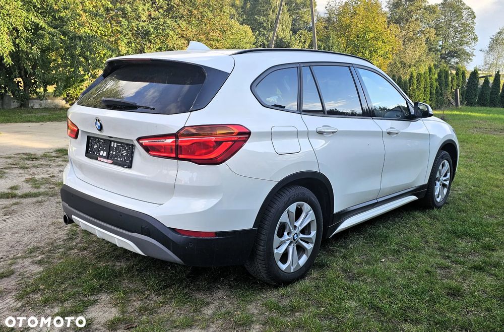 BMW X1 xDrive18d Sport Line sport - 5
