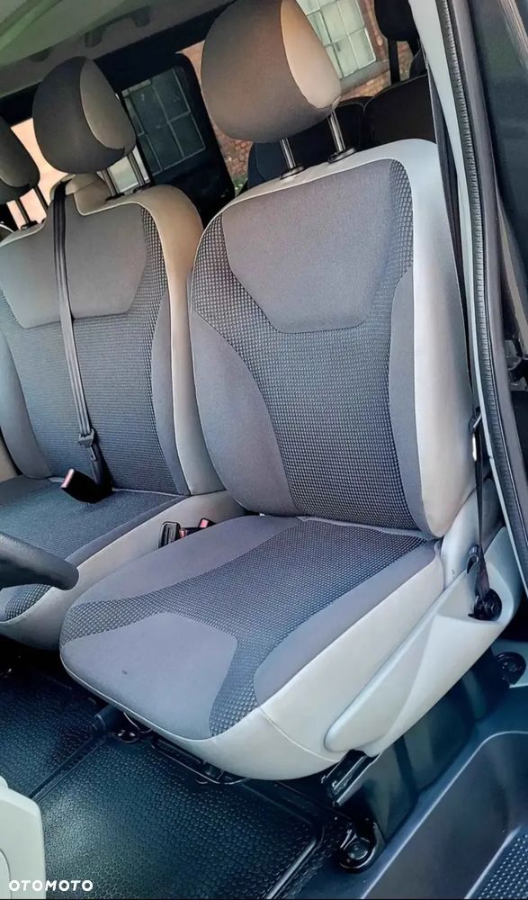 Opel Vivaro - 14