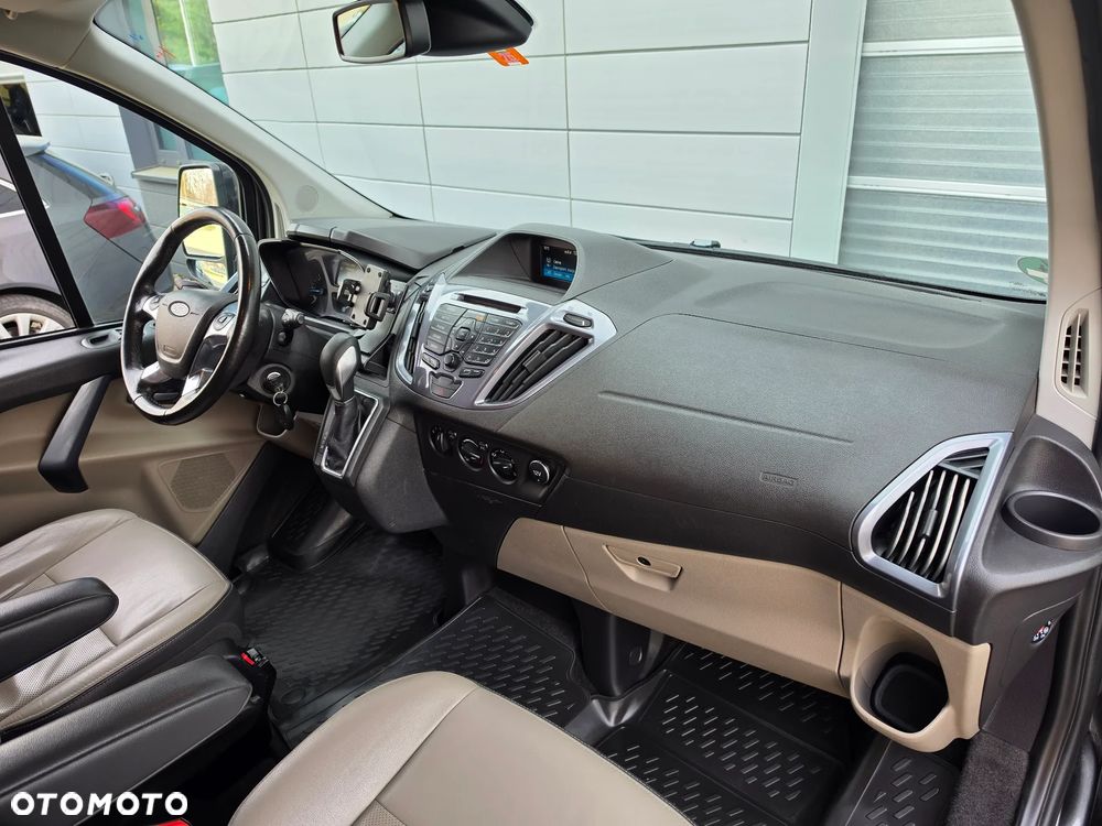 Ford Tourneo Custom 2.0 EcoBlue L1 Titanium SelectShift - 23
