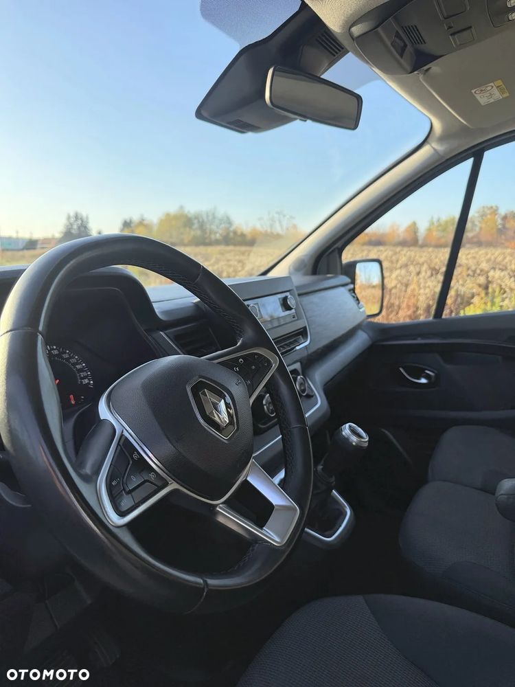 Renault Trafic - 11