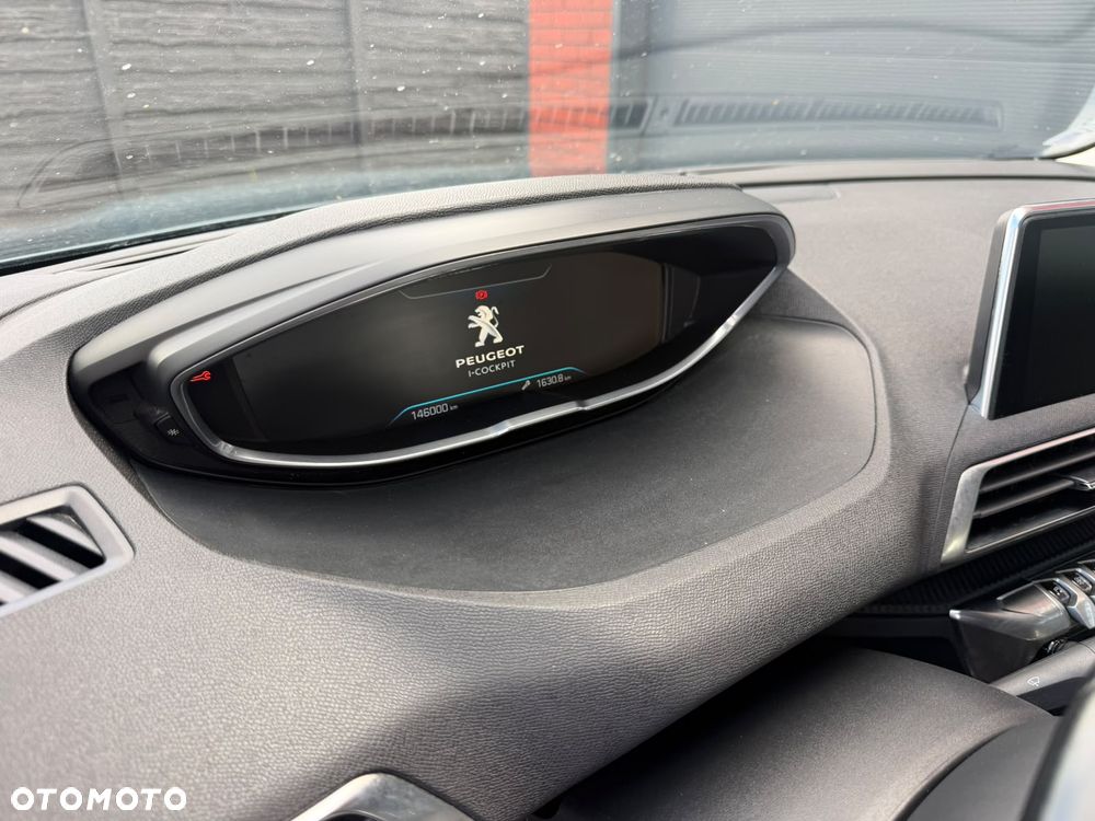 Peugeot 5008 - 15