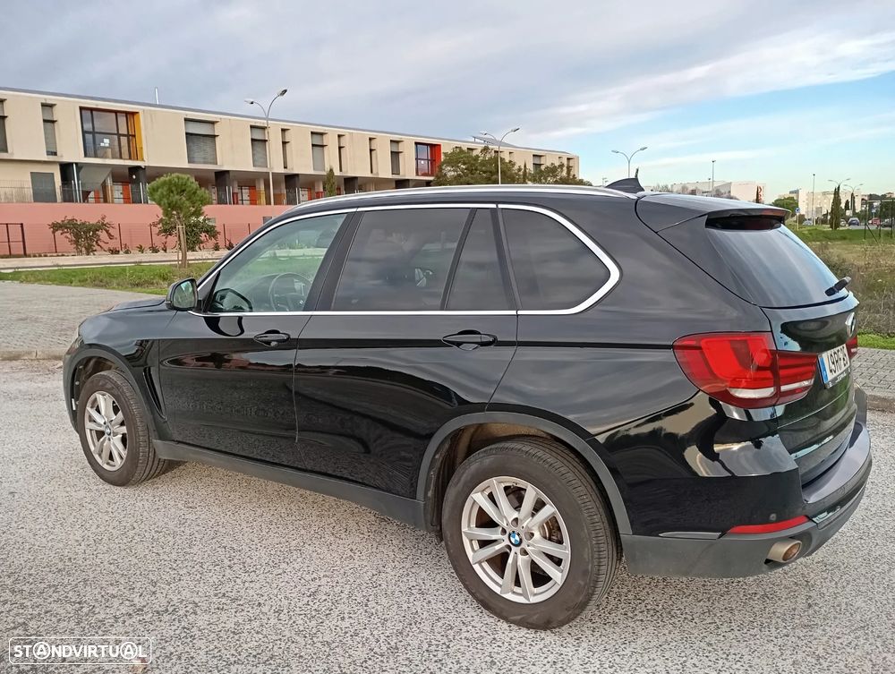BMW X5 25 d sDrive Comfort 7L - 4