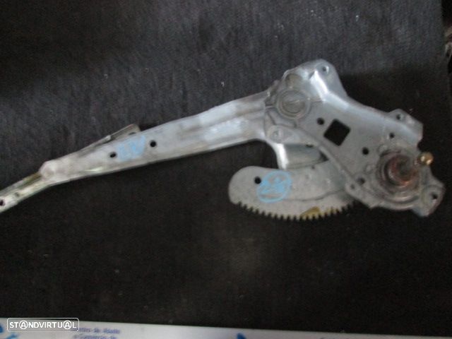Elevador Manual REF0276 NISSAN ALMERA 2002 5P TE - 1