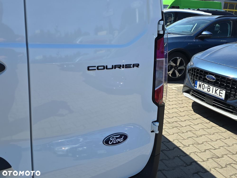 Ford Transit Courier 1.5 EcoBlue 1,9t Trend - 21