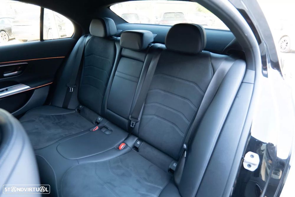Mercedes-Benz E 220 d 9G-TRONIC AMG Line - 12