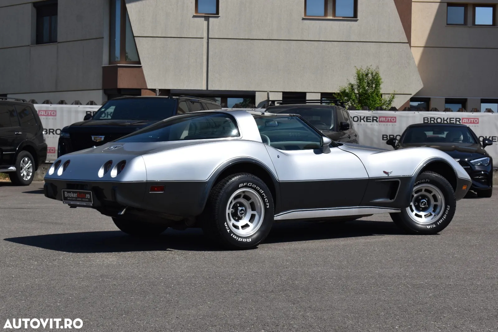 Chevrolet Corvette - 6