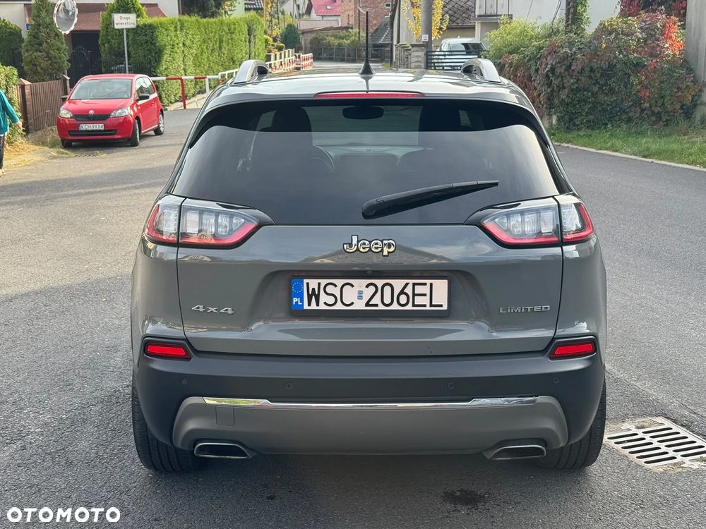 Jeep Cherokee - 5