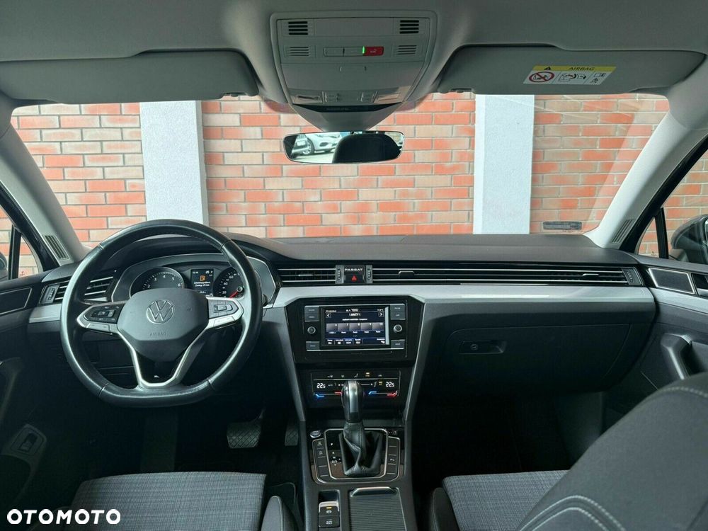 Volkswagen Passat - 15