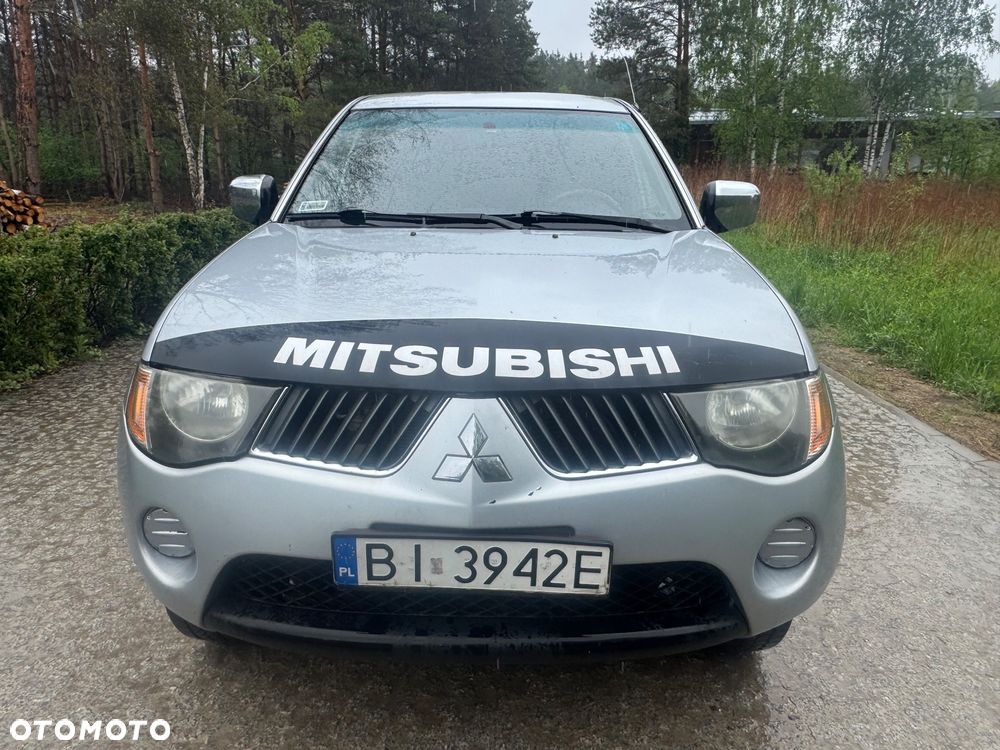 Mitsubishi L200 2.5 DID Intense + - 8
