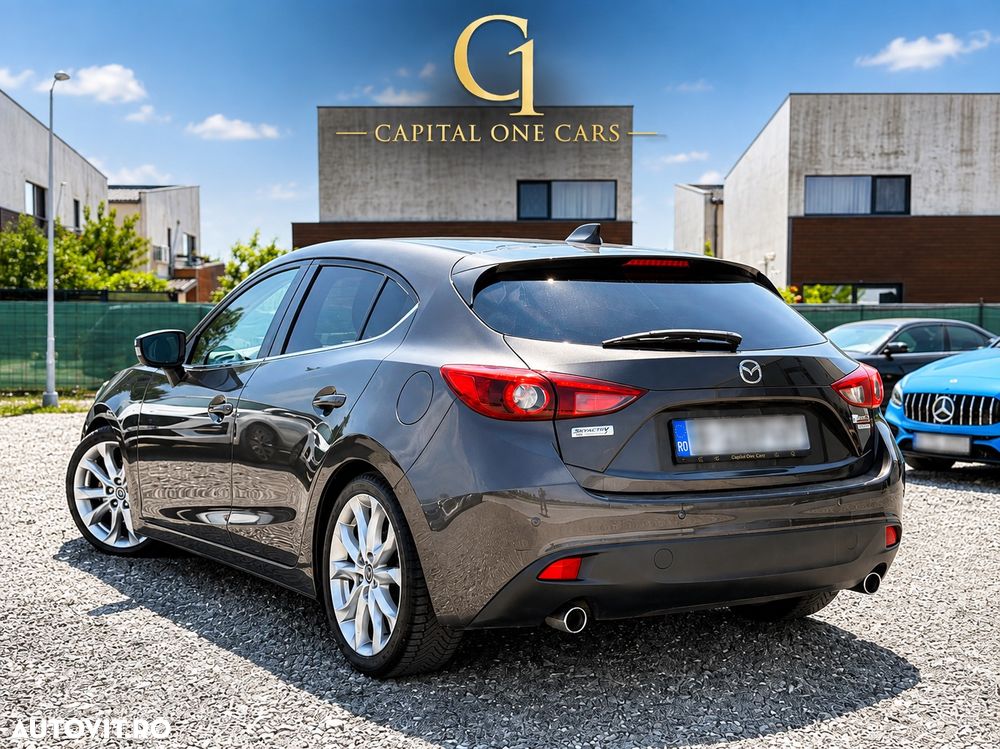 Mazda 3 - 4