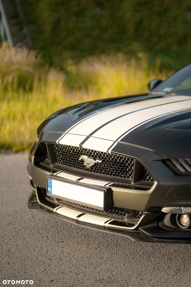 Ford Mustang 5.0 V8 GT - 5