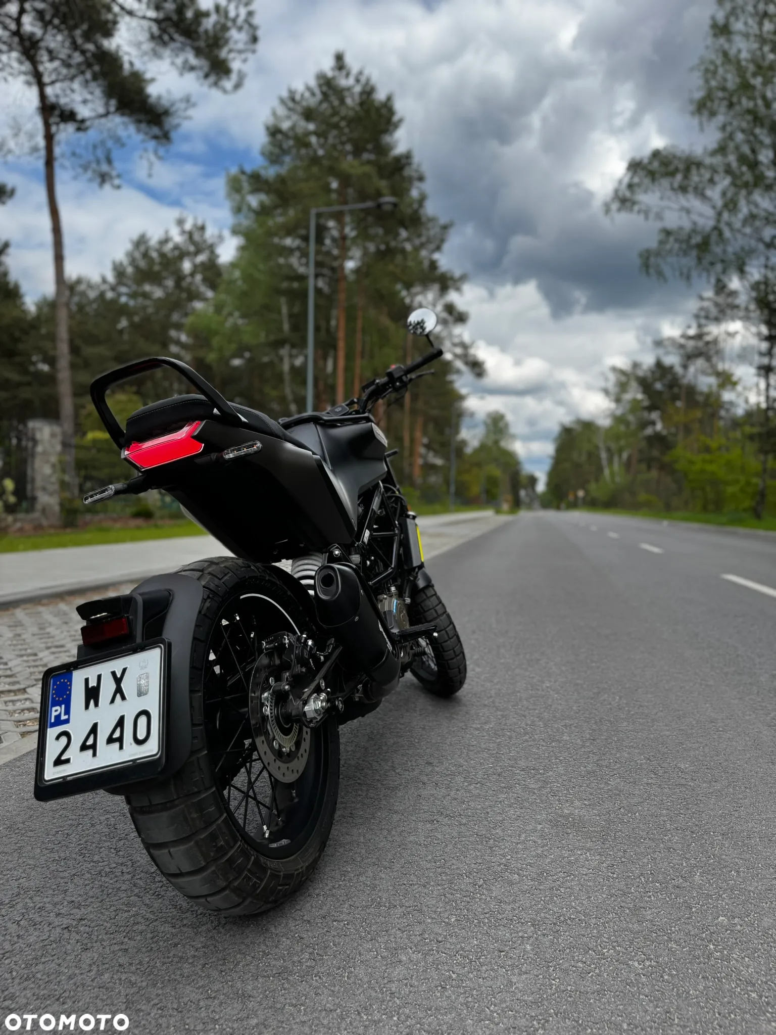 Husqvarna Svartpilen - 3