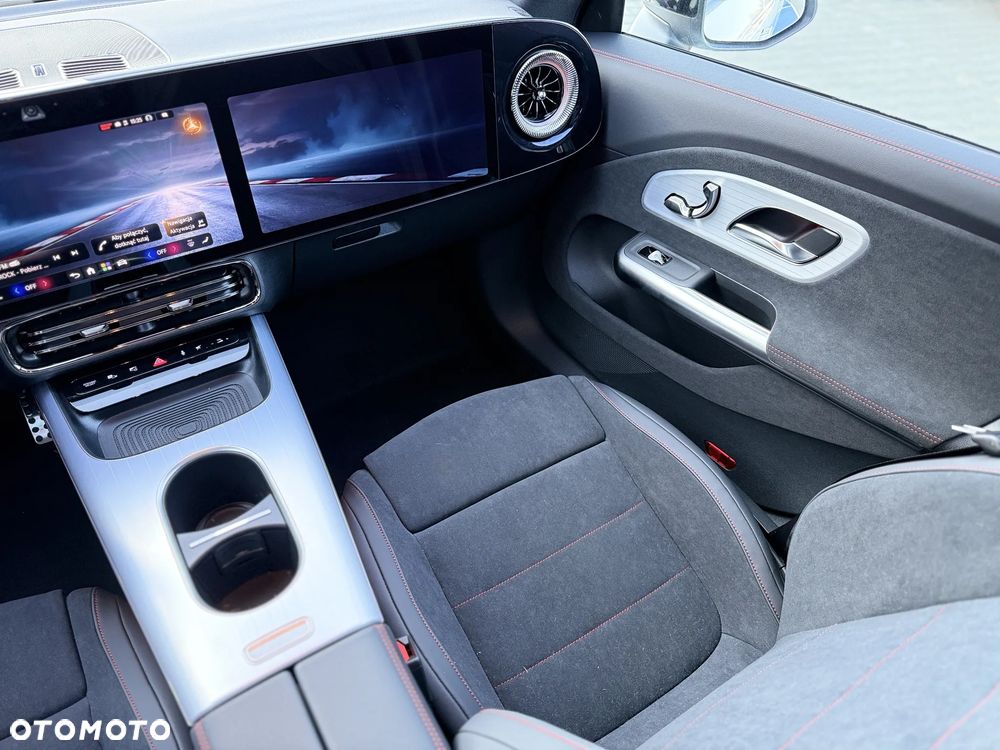 Mercedes-Benz CLA 220 4Matic - 11