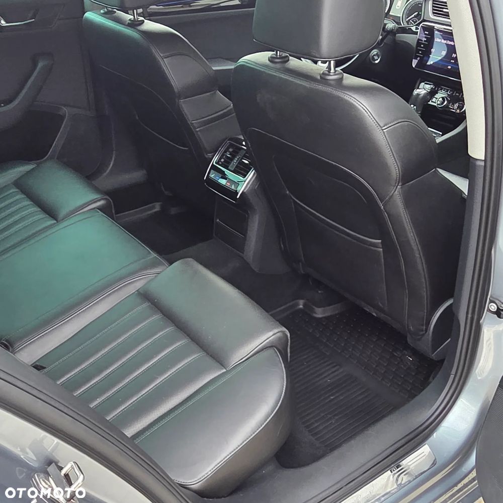 Skoda Superb 2.0 TDI 4x4 L&K DSG - 16