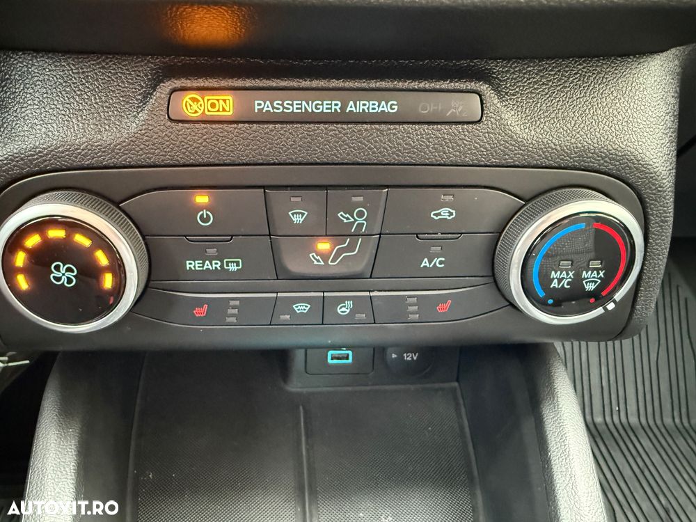 Ford Focus 1.0 EcoBoost Connected - 6