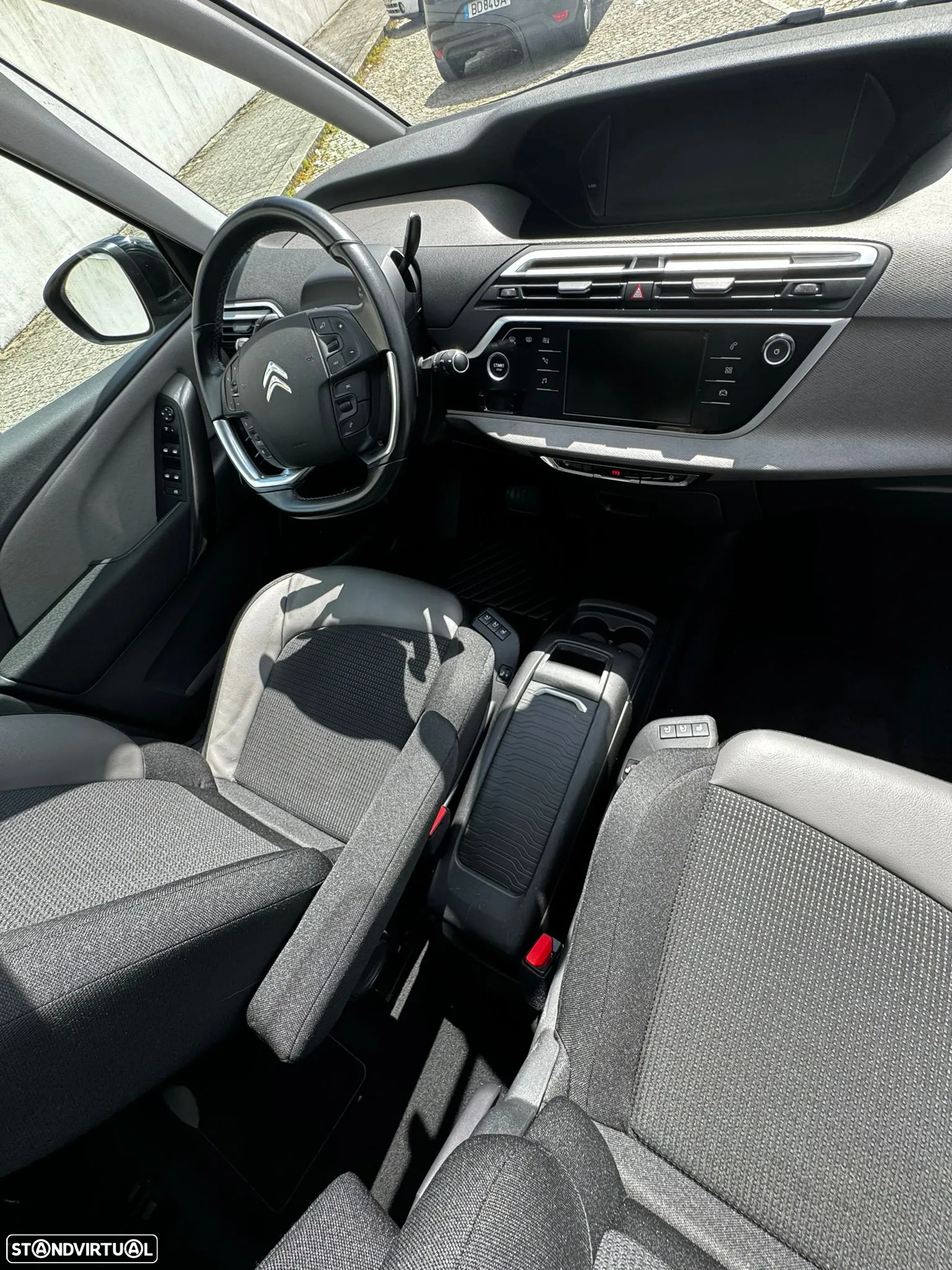 Citroën Grand C4 Spacetourer BlueHDi 130 Stop&Start EAT8 SHINE - 4