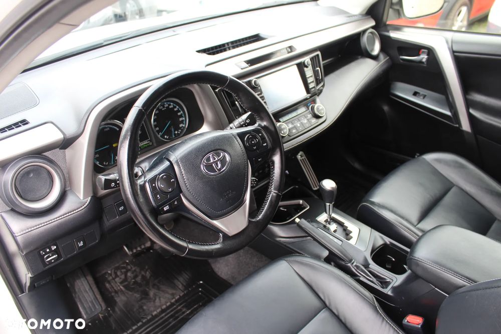 Toyota RAV4 - 5