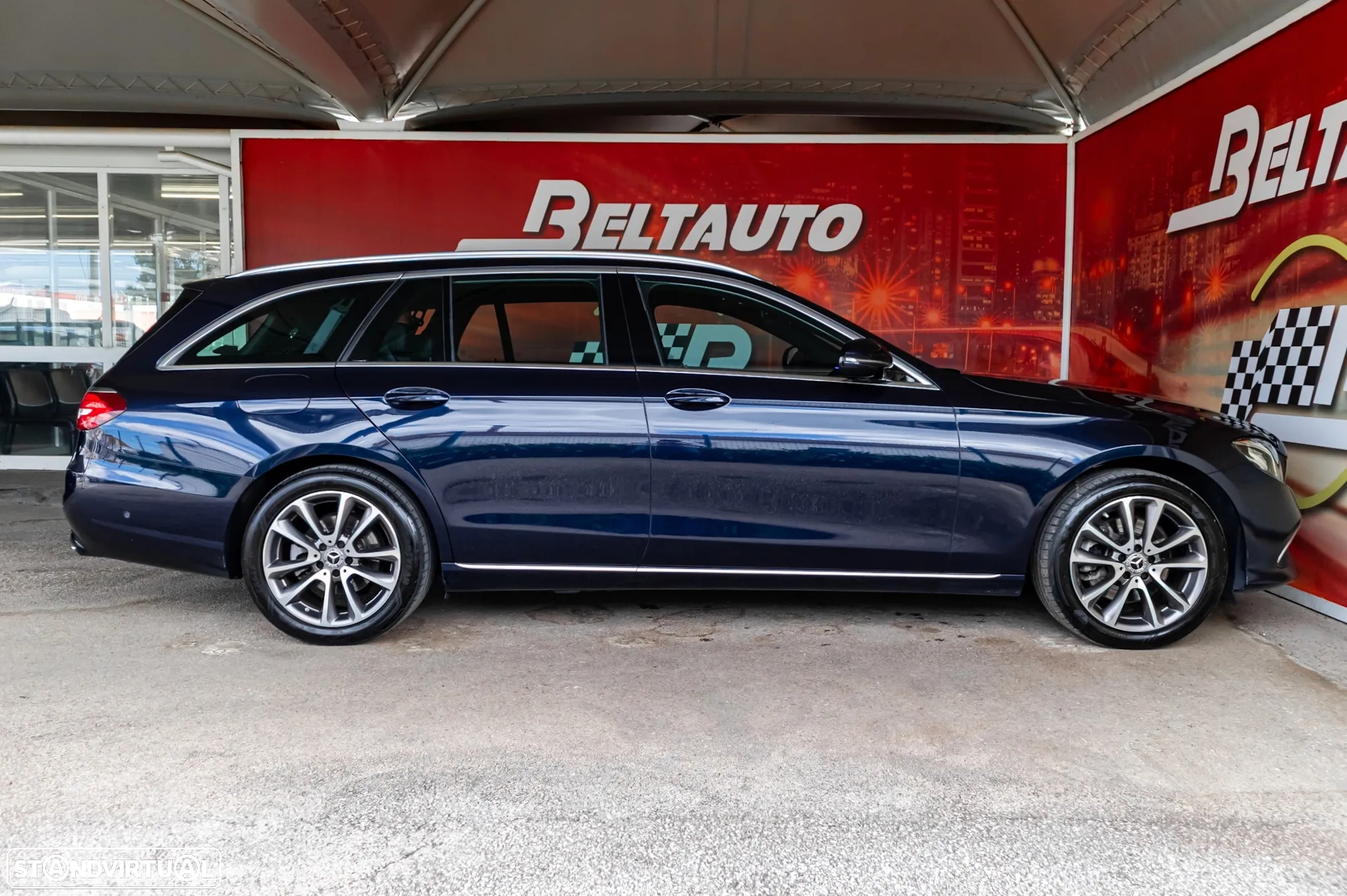 Mercedes-Benz E 220 d Exclusive 7L - 4