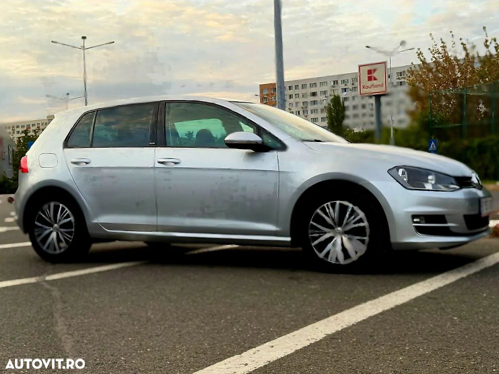 Volkswagen Golf 2.0 TDI (BlueMotion Technology) DSG Comfortline - 17
