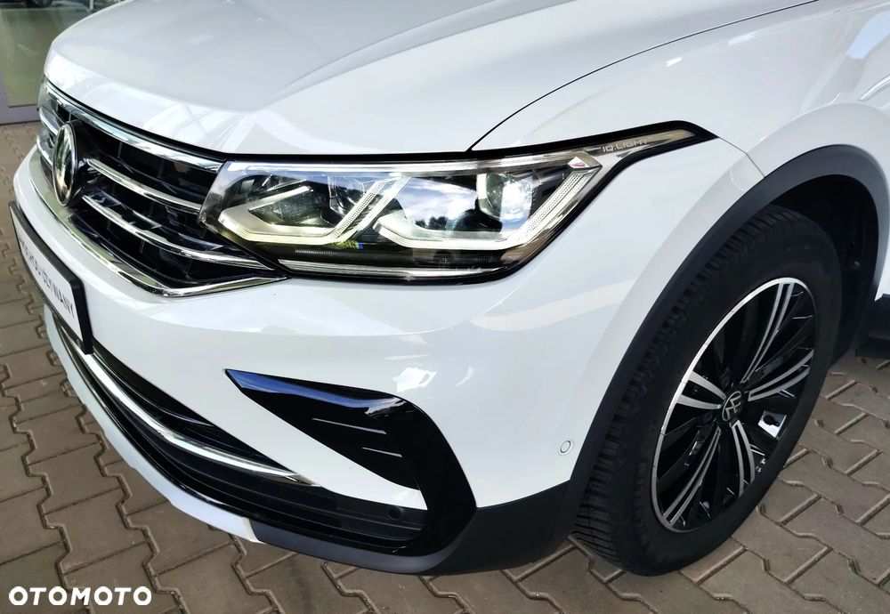 Volkswagen Tiguan 2.0 TDI Elegance DSG - 27