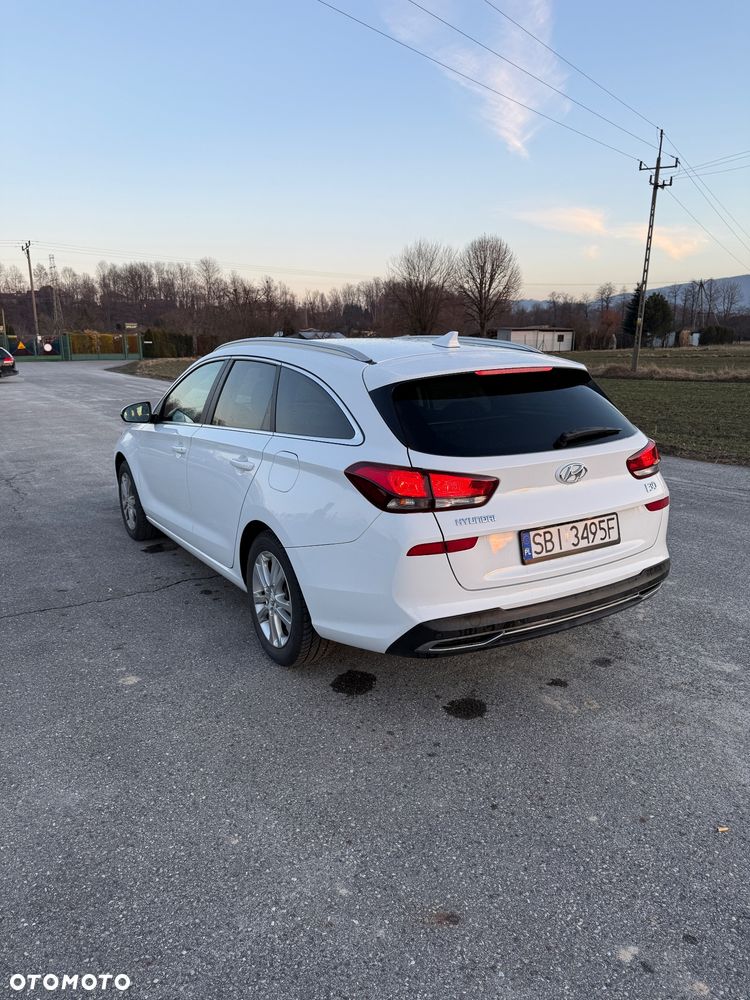 Hyundai i30 1.5 DPI Smart - 33