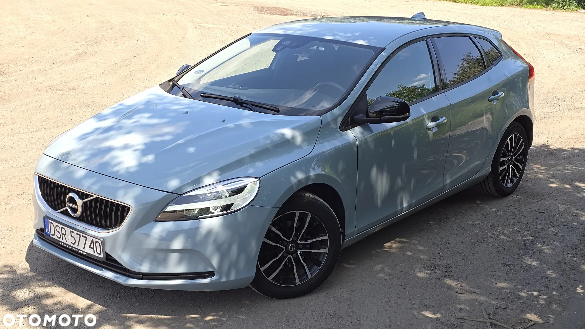 Volvo V40 D2 Drive-E Momentum - 10