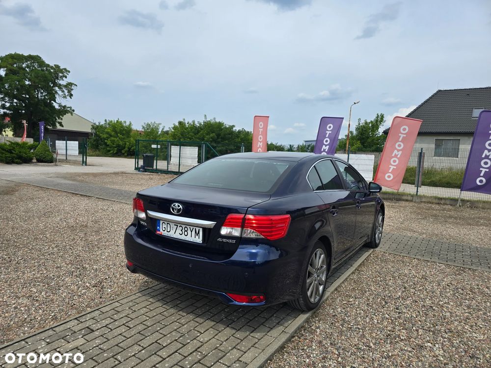 Toyota Avensis 2.0 Prestige NAVI MS - 6