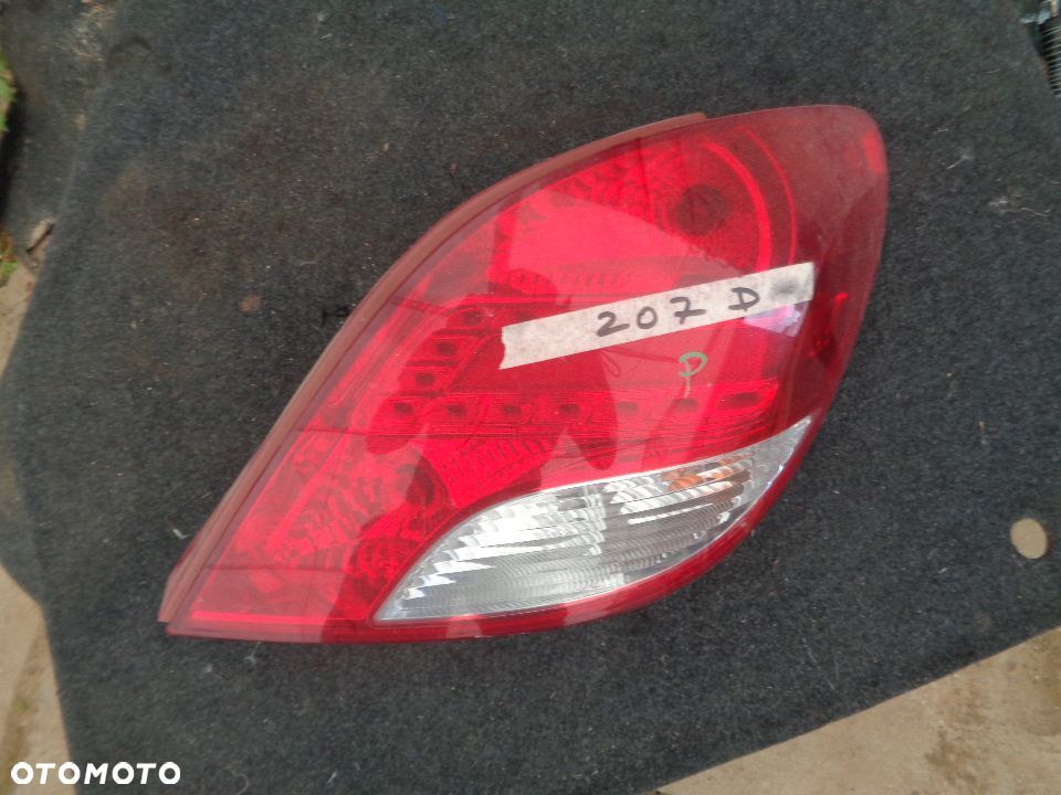 PEUGEOT 207 LIFT LAMPA TYŁ PRAWA EUROPA - 2