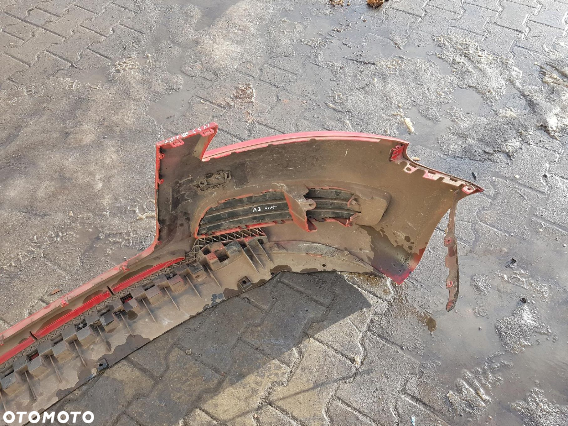 AUDI A3 8P LIFT 08-12r ZDERZAK PRZÓD LY3J - 12