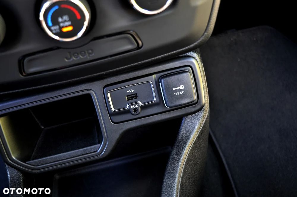 Jeep Renegade 1.6 E-TorQ Longitude FWD - 30