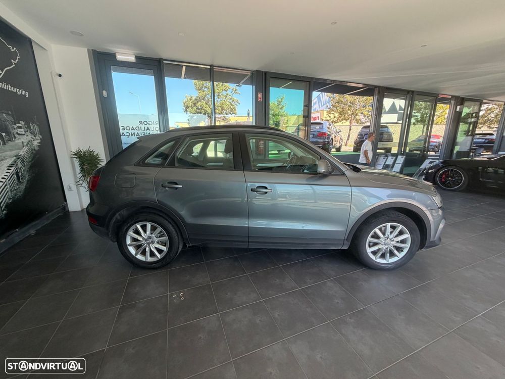 Audi Q3 2.0 TDI Design - 16